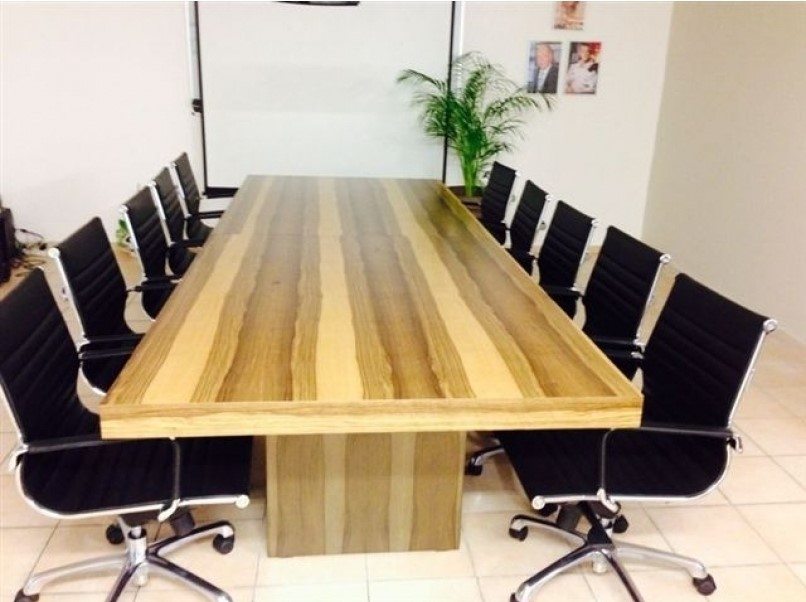 שולחן לחדר ישיבות דגם חרמון - new-office-masters