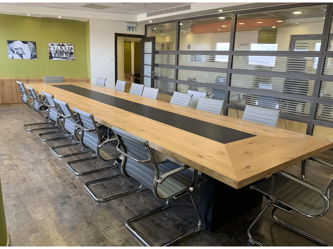 שולחן לחדר ישיבות דגם חרמון - new-office-masters