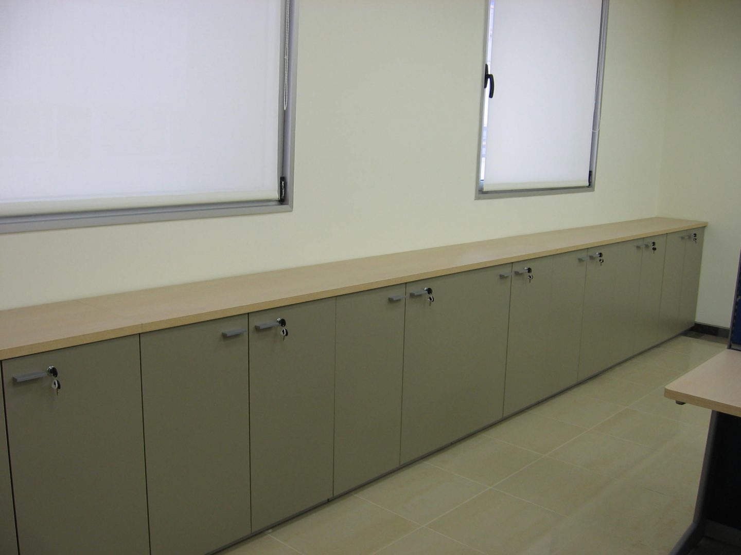 ארונות משרד - new-office-masters