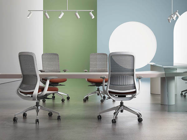 כסא אורתופדי ארגונומי דגם לוקה - new-office-masters