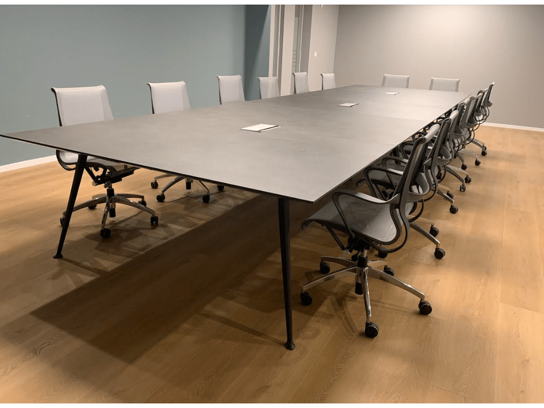 שולחן לחדר ישיבות דגם ספיידר - new-office-masters